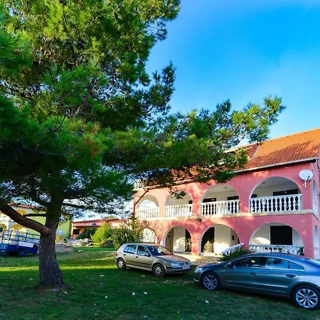 With A Parking Space - Kozjak, - 18579 Vir