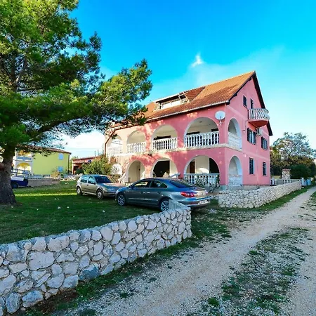 With A Parking Space - Kozjak, - 18579 * Vir