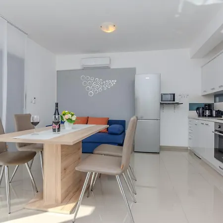 With A Parking Space - Kozjak, - 23400